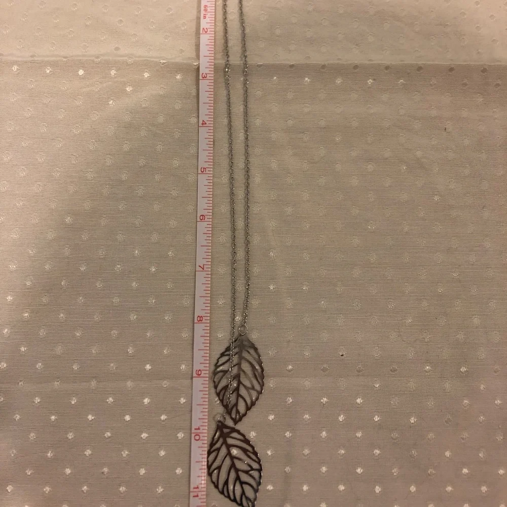 Golden Threads Double Leaf Delicate Silver Tone Necklace NWT